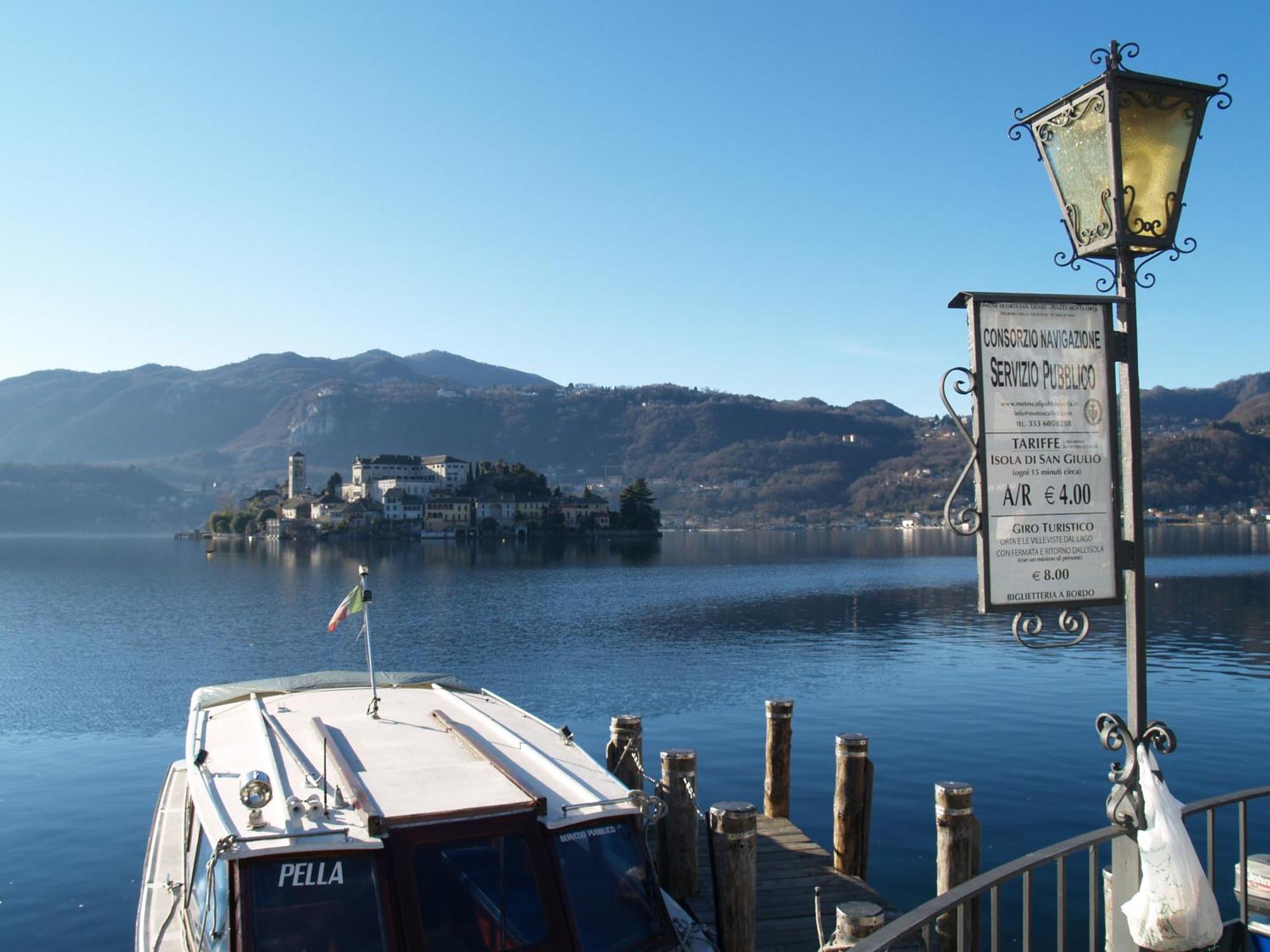 -Ortaflats- Appartamenti Imbarcadero & Palazzotto Орта-Сан-Джулио Экстерьер фото
