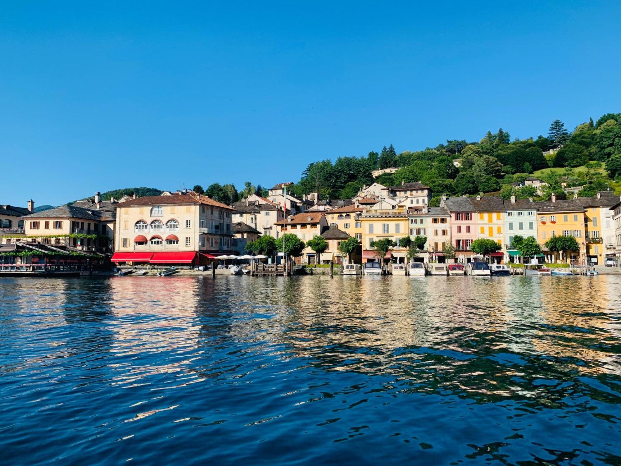 -Ortaflats- Appartamenti Imbarcadero & Palazzotto Орта-Сан-Джулио Экстерьер фото