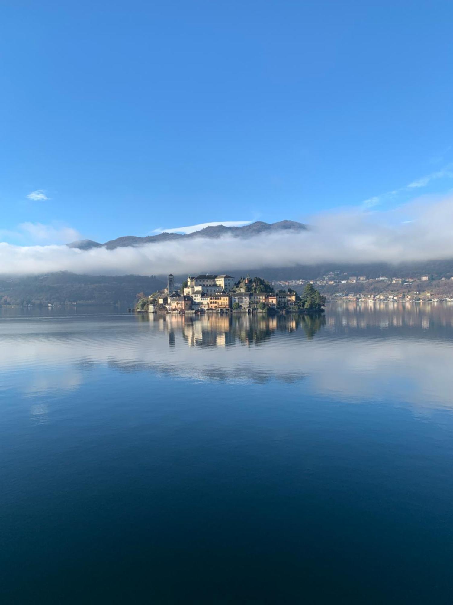 -Ortaflats- Appartamenti Imbarcadero & Palazzotto Орта-Сан-Джулио Экстерьер фото